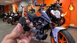 गर्लफ्रेंड को इंप्रेस करना चाहते हैं तो आज ही खरीदें KTM Duke 200 बाइक, कीमत आपके बजट में