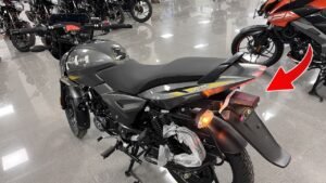 Bajaj का धाकड़ Pulsar 125 बाइक 16 हजार देकर ले आए घर,जाने कैसे 