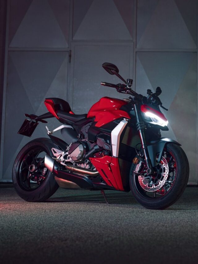 Ducati Streetfighter V2.